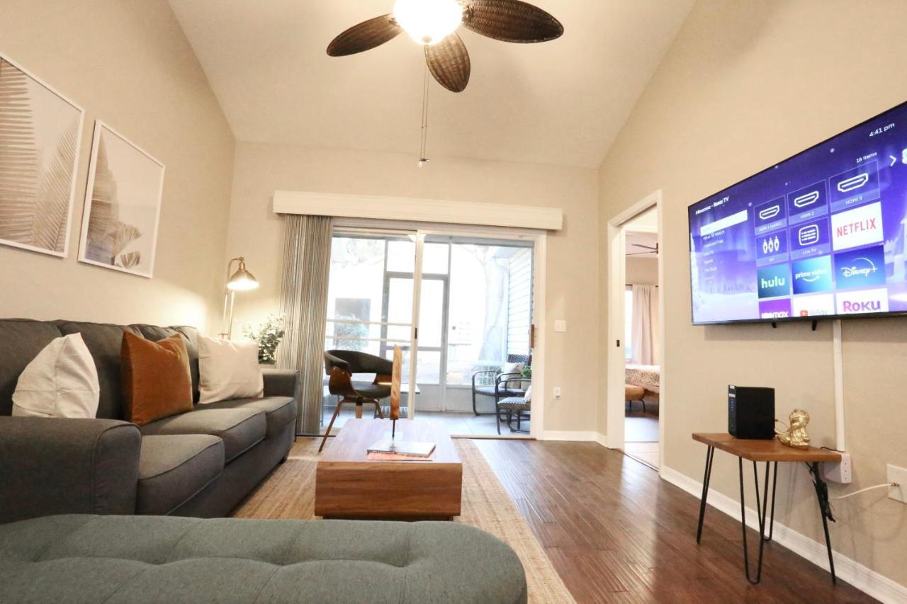 Nomad Retreat King Bed Boutique Condo W Garage Gainesville Exterior photo
